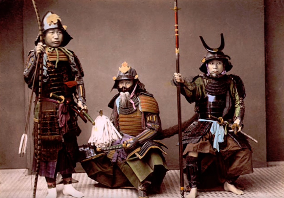 百年前的日本武士上色彩照 留着秃顶浪人头个个身高一