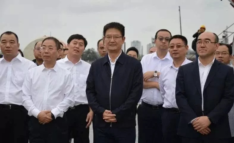 市委常委杨记明,牟晓非,陈晓勇一同会见.