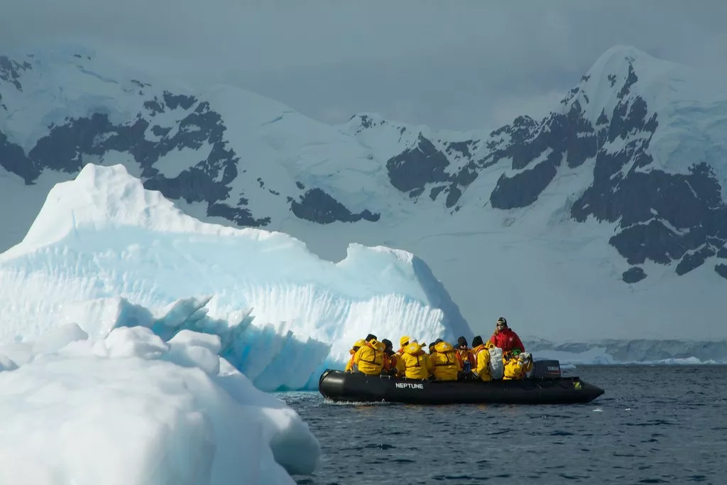行程 | 邂逅王企鹅 2019南极三岛初夏天屿号探