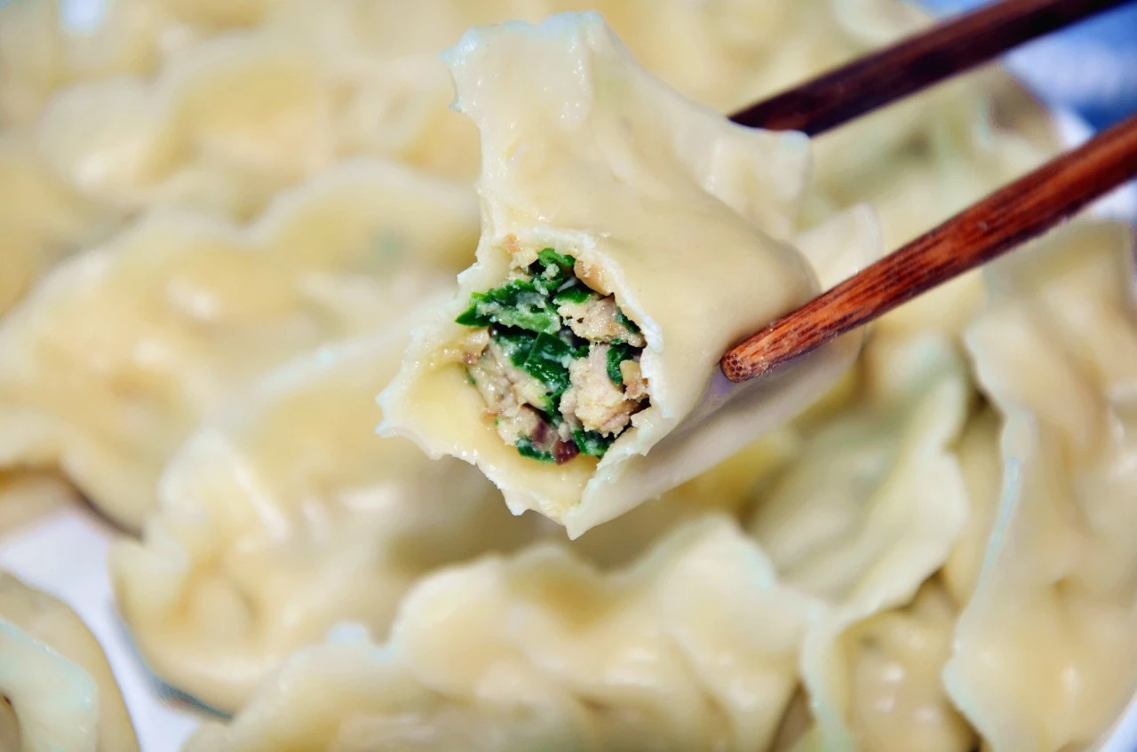 叶妈妈开小灶:教你三鲜馅这样调,水饺馅美,一口饺子三种味道!