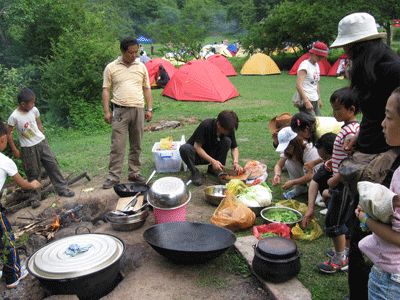 怎么在野外搭锅_野外有锅怎么架火(2)