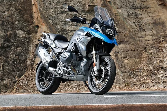 r 1200 gs(国内俗称"水鸟,这款越野旅行车是bmw摩托车的一张名片