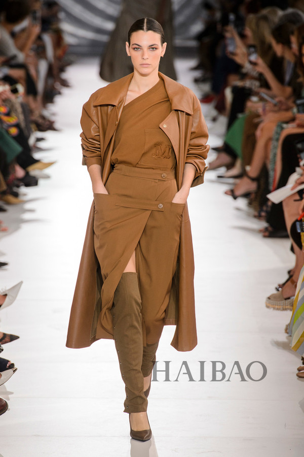 有姿态的摩登女性麦丝玛拉maxmara2019春夏女装秀海报带你亲临2019