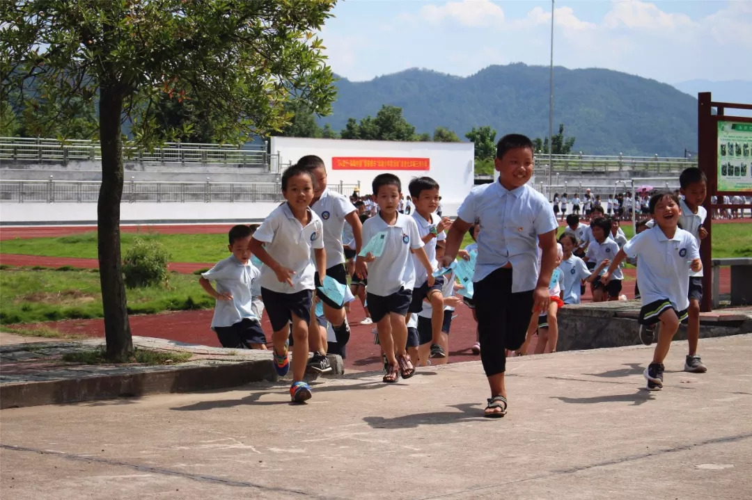 医院等热门体验项目打包,将桐庐县凤川小学,建德市大洋镇三河小学