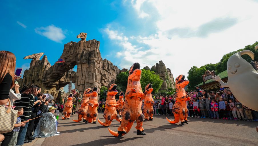 政务 正文  9月20日,在中华恐龙园开园18周年之际,恐龙园文化旅游集团图片