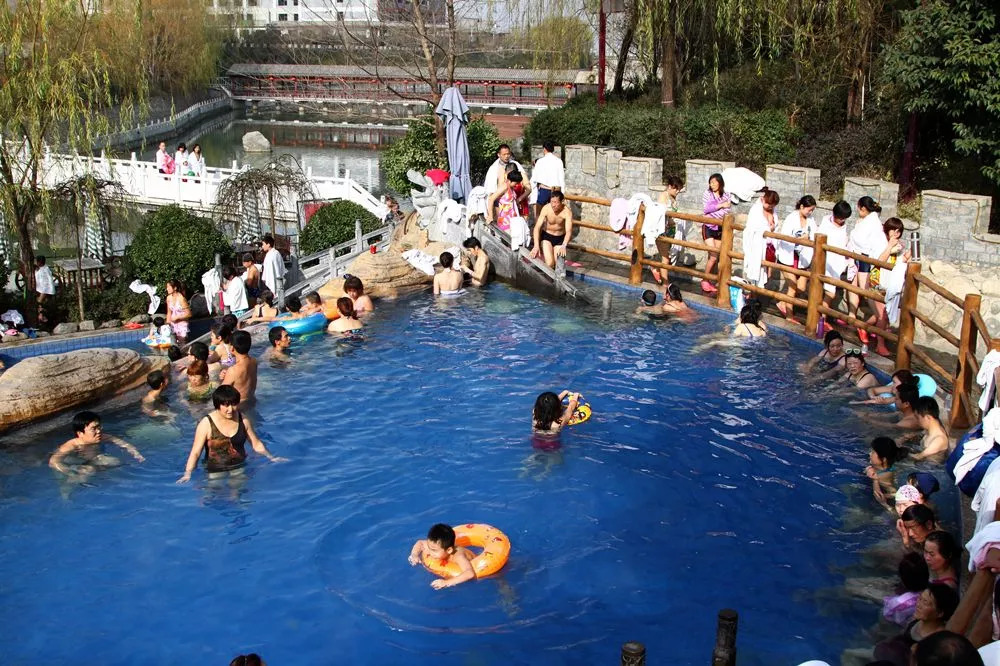 汤峪温泉碧水湾 活动内容:重阳节举办泡温泉优惠酬宾活动 十二 蓝田