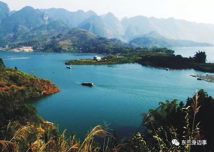 红水河风景.