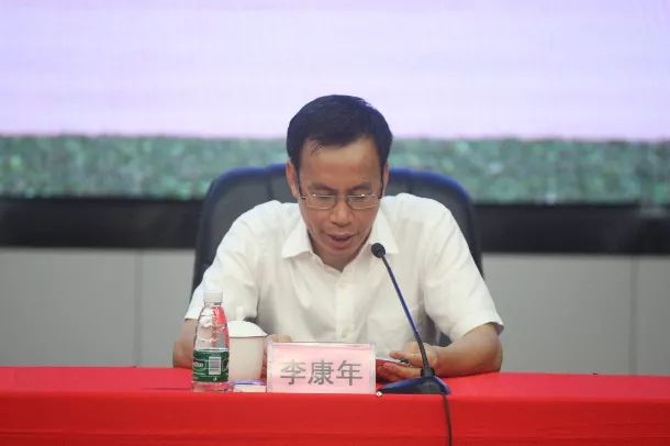 省委任命曹俊明同志为我校党委书记