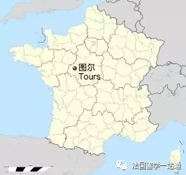 它享有优越的地理位置,坐落在著名的卢瓦尔河城堡群(chateaux de la