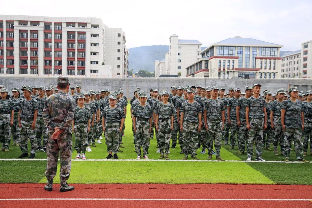 凉山第一所公办全日制高等专科学校——西昌民族幼儿师专开学啦!