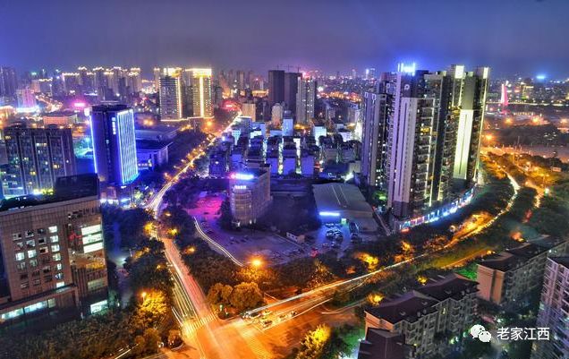 瑞金路与赞贤路交汇处的夜景俯拍