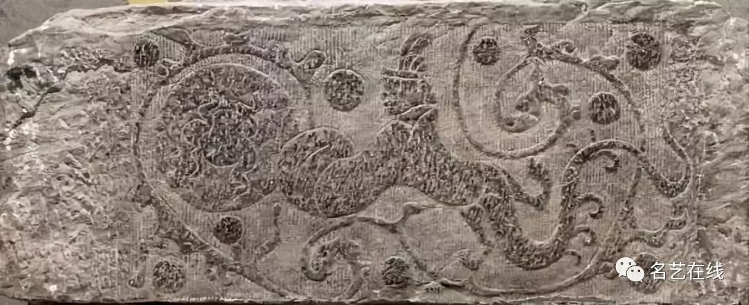汉墓画像石《嫦娥奔月》,南阳汉画馆藏.