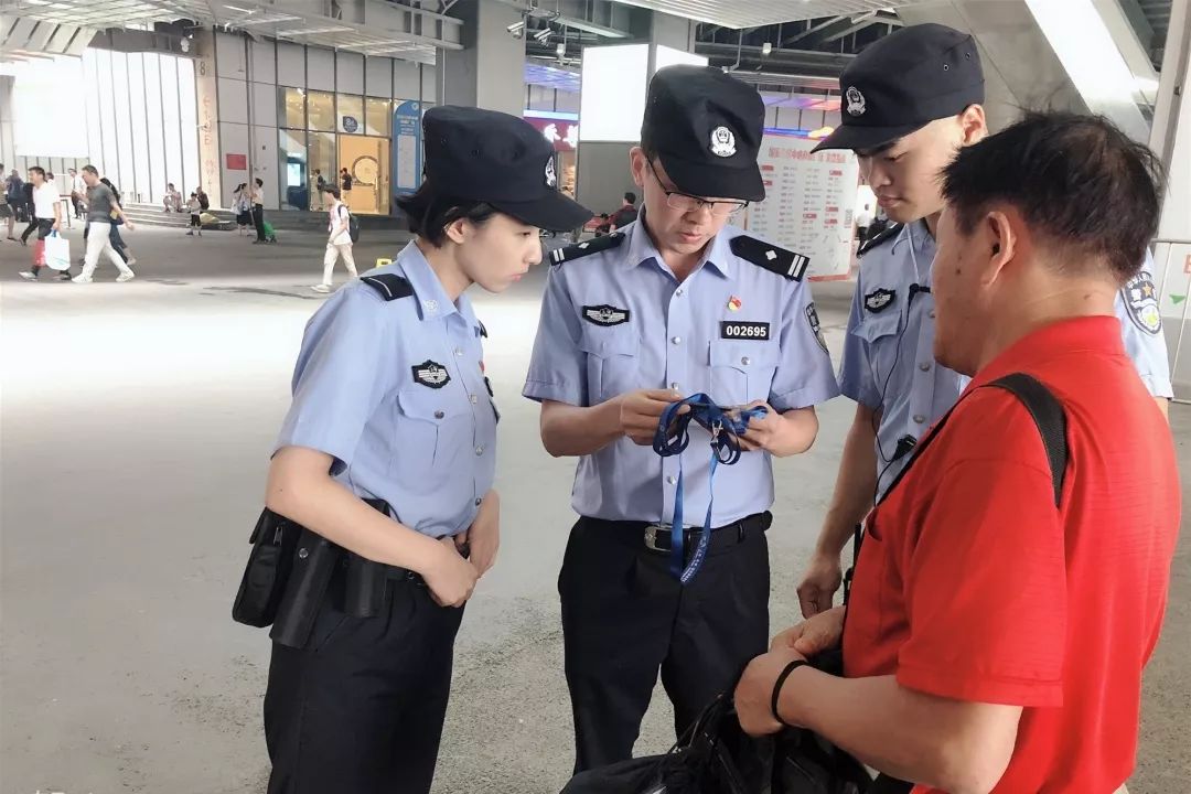 【中秋节】中秋我在岗 学警亦风景