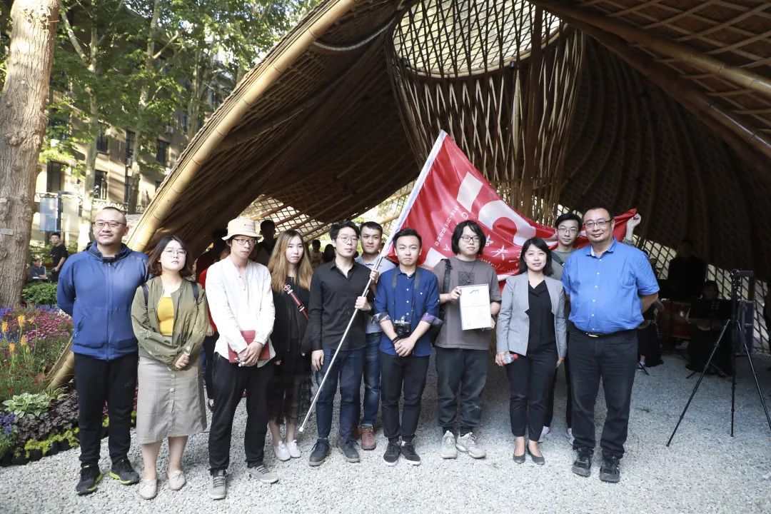 参赛院校:中央美术学院参赛学生:贾思屹,戴湖浩,王若飞,李师成,孙昆仑