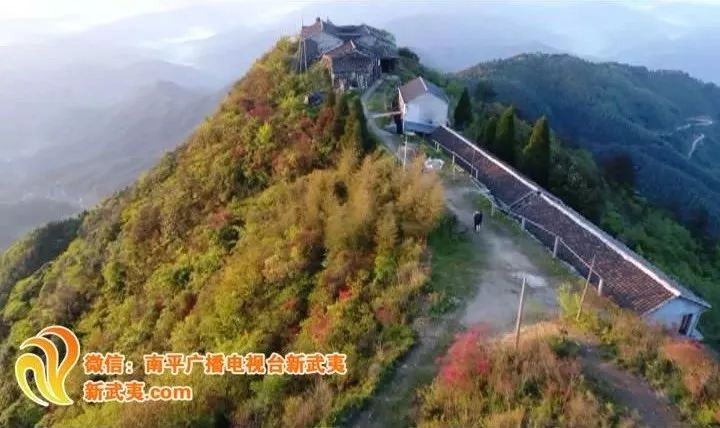 喜迎旅发会 〉山水融合绿松溪 生态小城展风貌_福当山