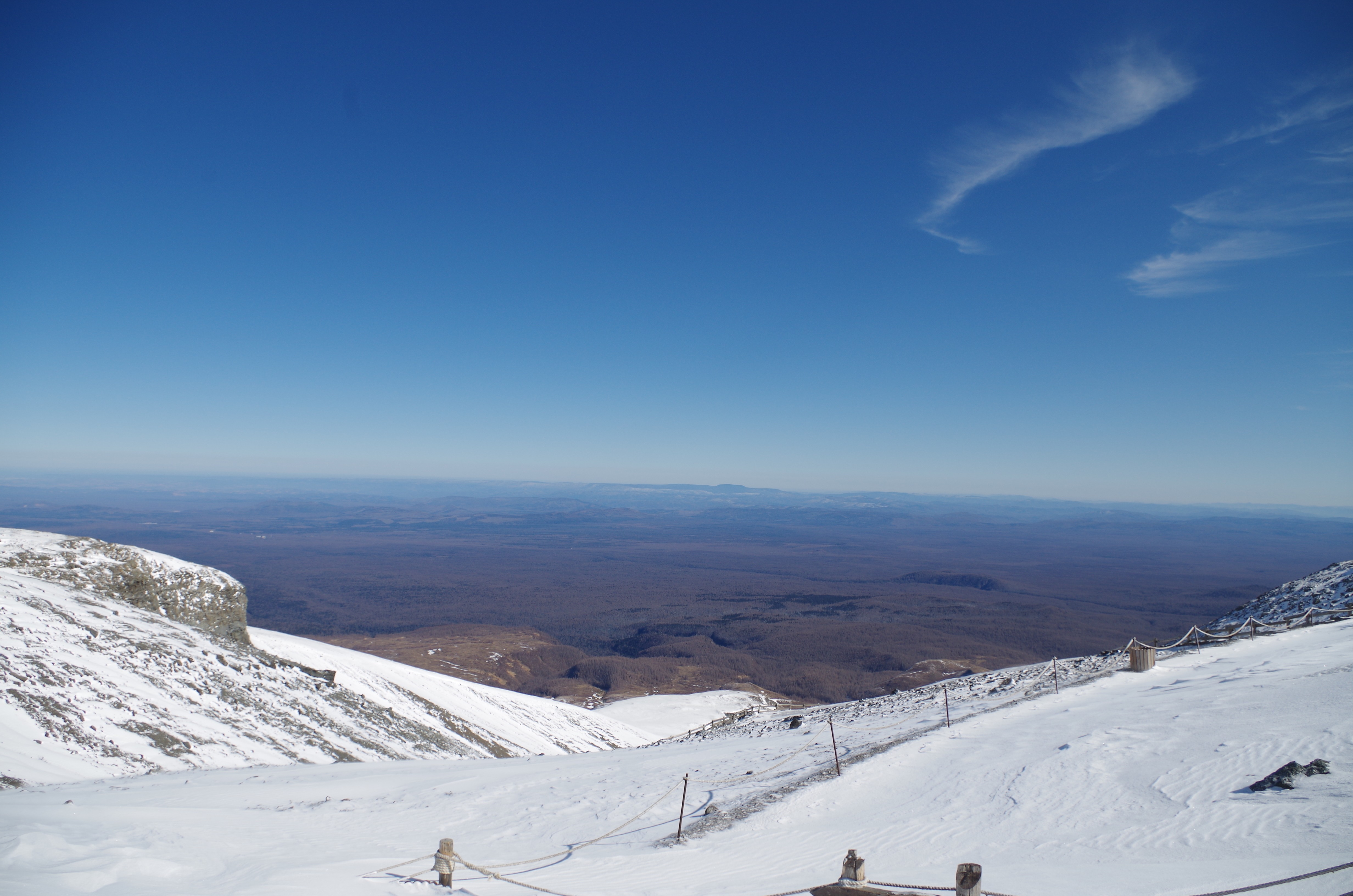 雪山关外云雾之巅三江之源奇山峻岭拥抱美丽的长白山