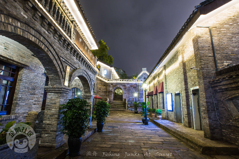 重庆开埠时期老街成为了最美夜景打卡地_建筑