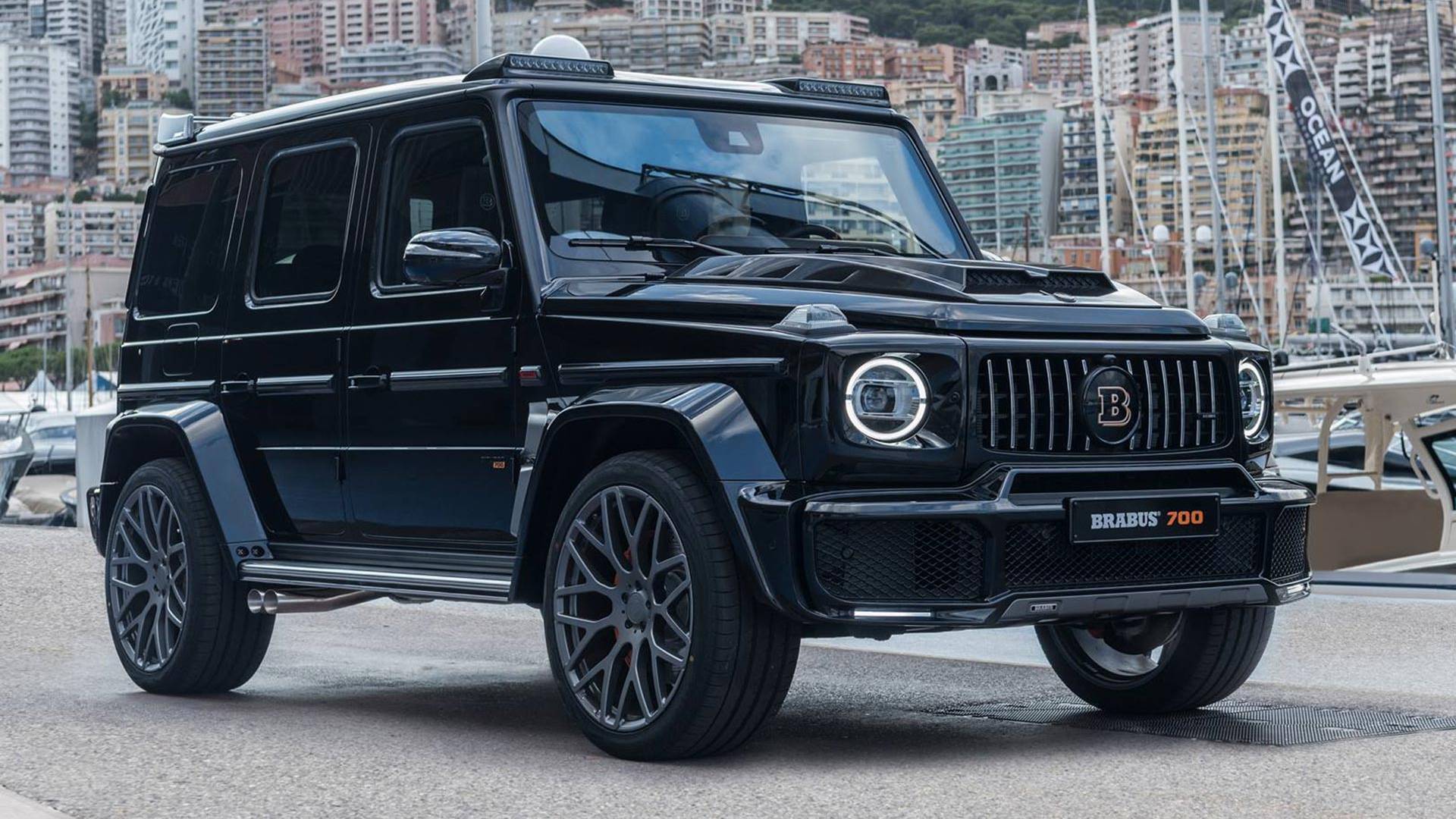 奔驰AMG G63巴博斯改装版:性能真心炸裂!