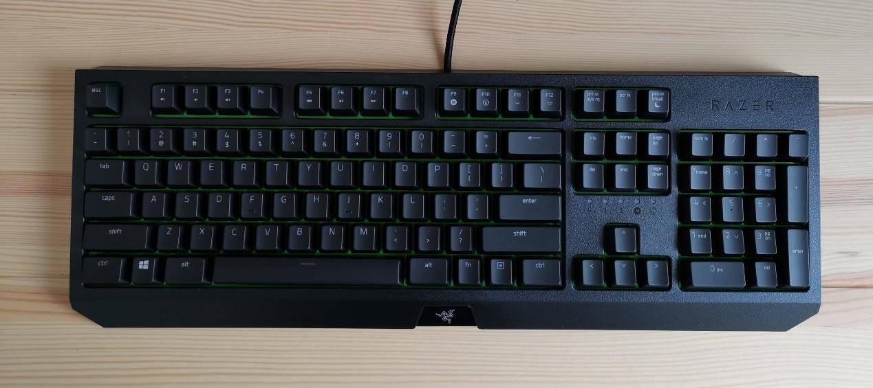黑寡妇蜘蛛标准版评测:500元以内最实用雷蛇绿轴机械键盘