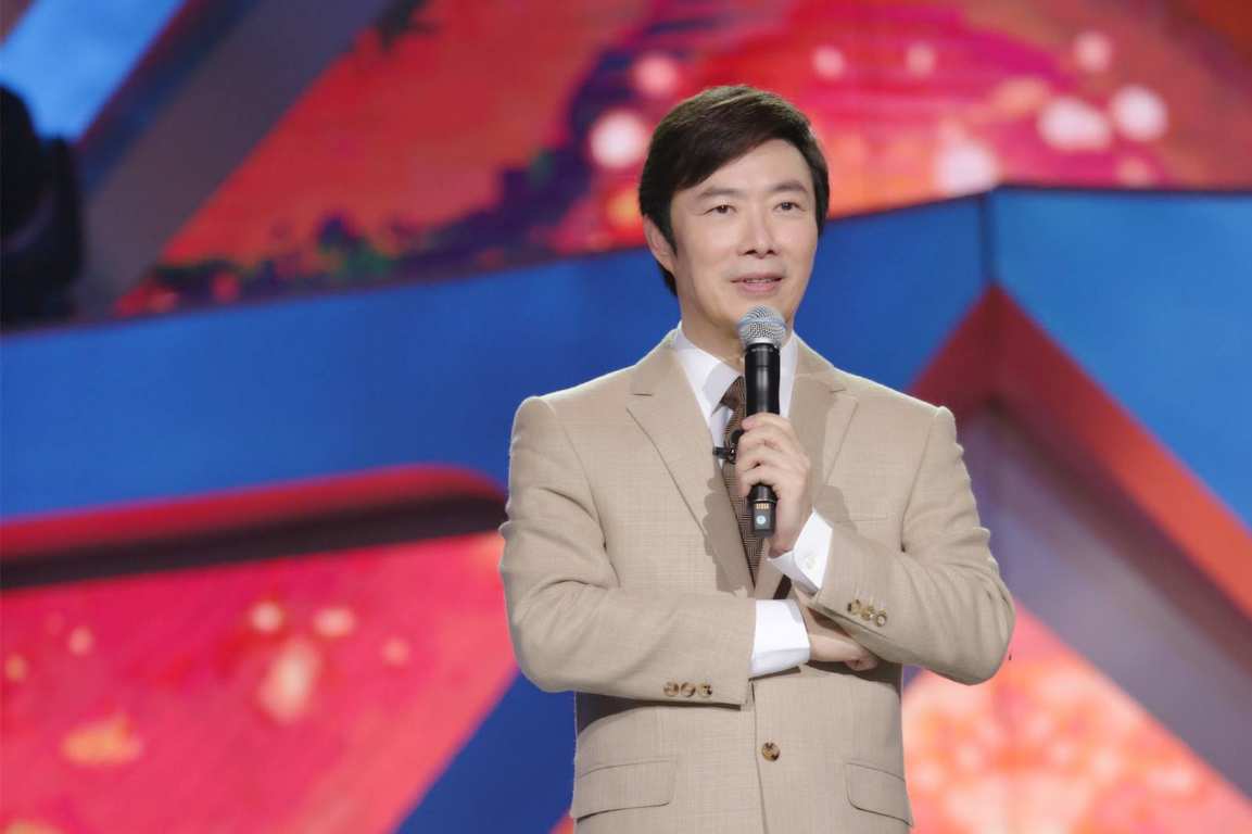 费玉清宣布将在明年演唱会结束后正式退出演艺圈