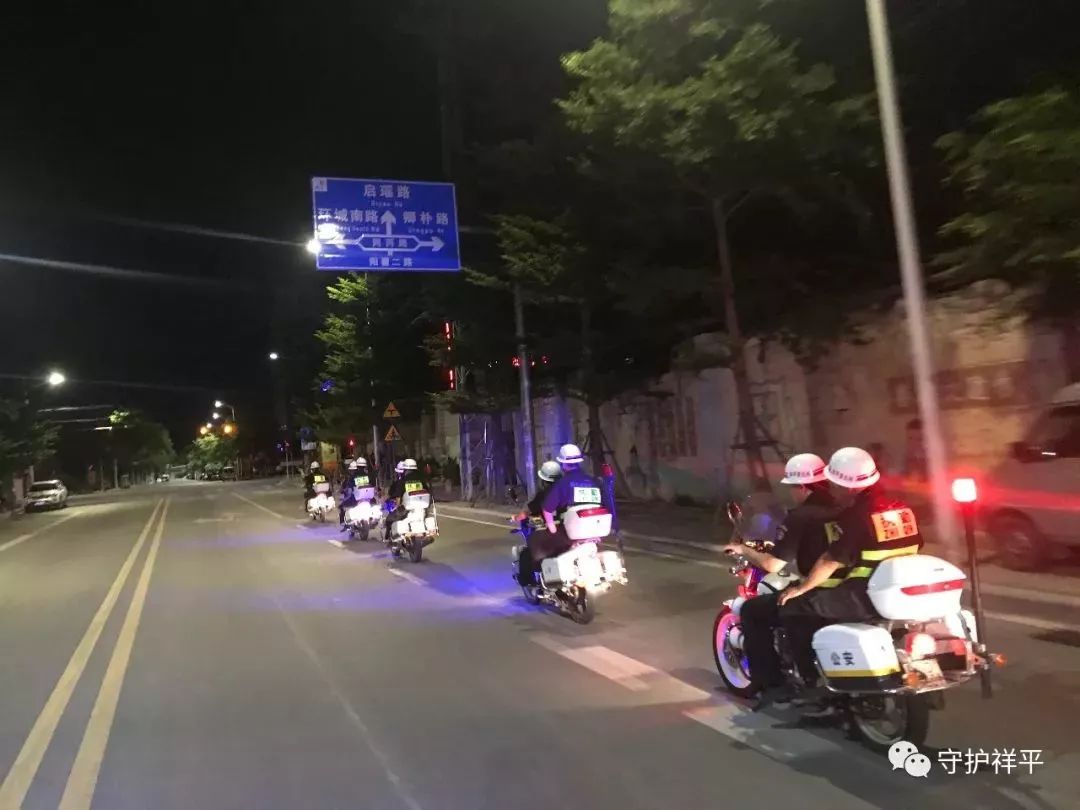 他们围绕每日警情发案特点,在民警的带领下坚持每日驾驶警用摩托车