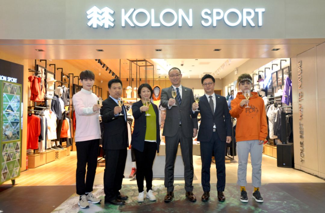 高端时尚户外品牌KO必一运动LON SPORT全新形象店登陆北京金源燕莎MALL(图4)