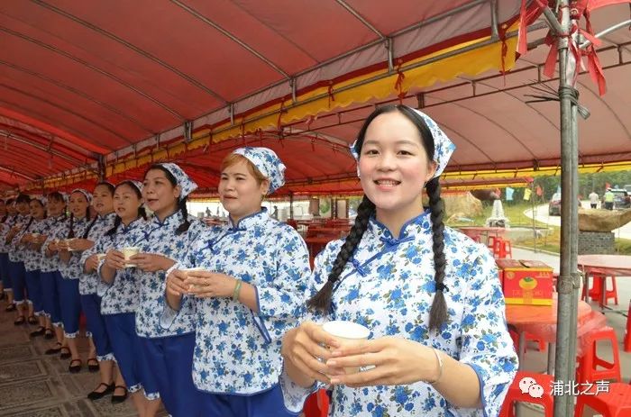 客家山歌迎宾客文艺演出精彩的活动继续别走开庆祝中国丰收节,浦北人