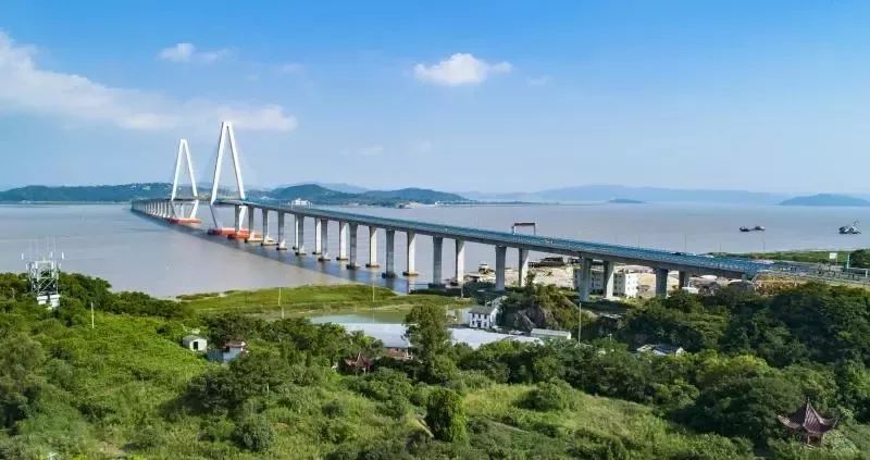 9月28日乐清湾大桥及接线工程通车后 从玉环驾车到乐清 只需 20分钟