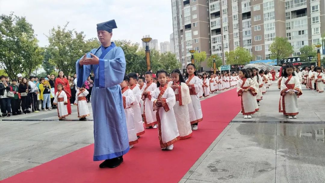 897传承开蒙启智入学礼纪念孔子诞辰日25周年