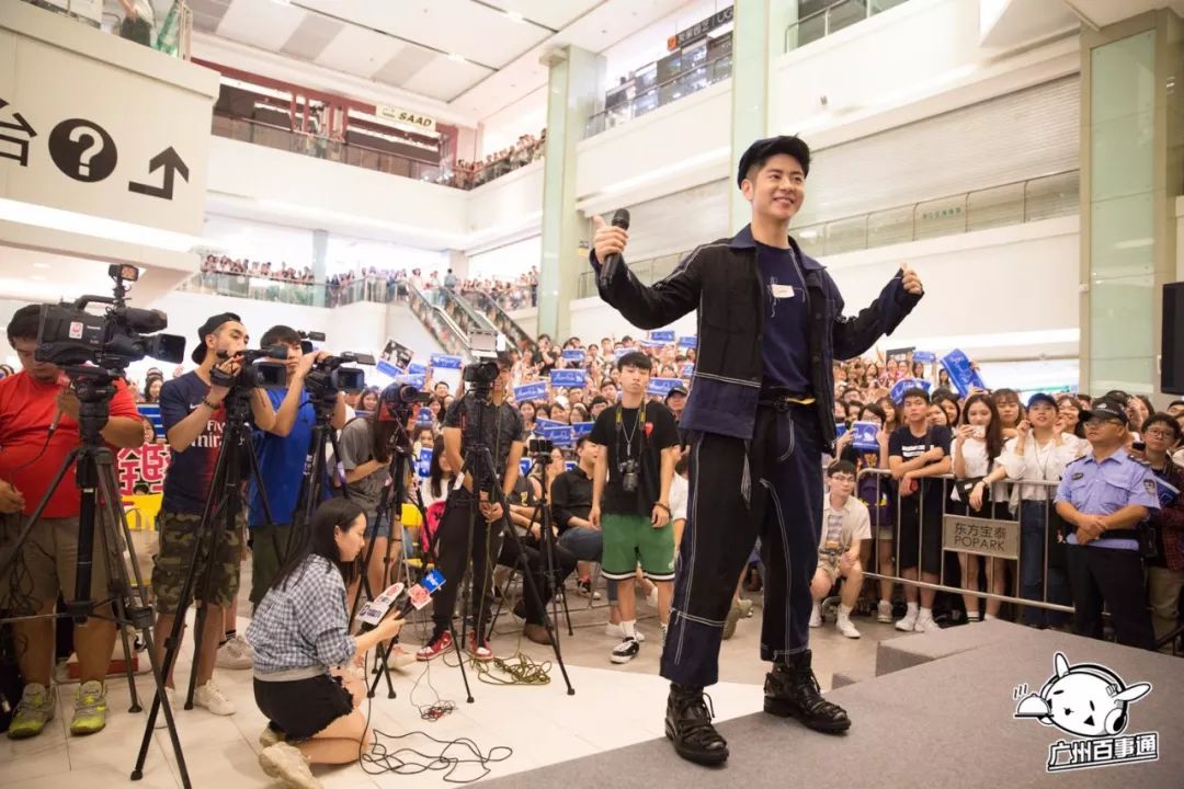 香港乐坛男歌手首登广州10年双重身份沉迷广东歌