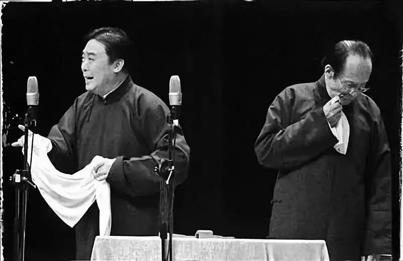 2004年12月常宝华和师胜杰同台表演