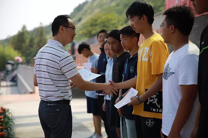 文字:王琛 张天图片:张天 陈彦铭 夏语寒 岑泽 各学部编辑:陈