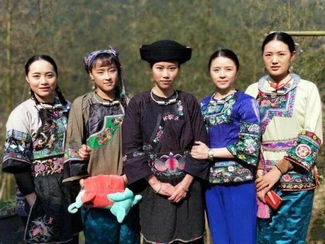 湘西纯苗语电影《茶缘》公映!让你感受纯正的苗族文化