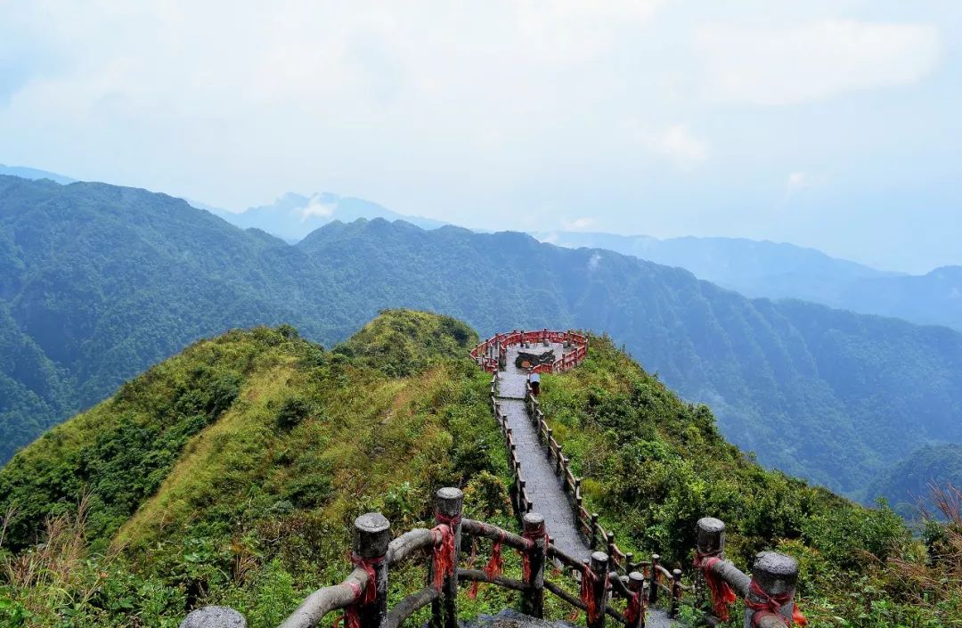 风光旖旎的大明山(网络图)