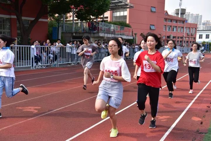 堰桥高级中学第五届校园田径运动会隆重举行