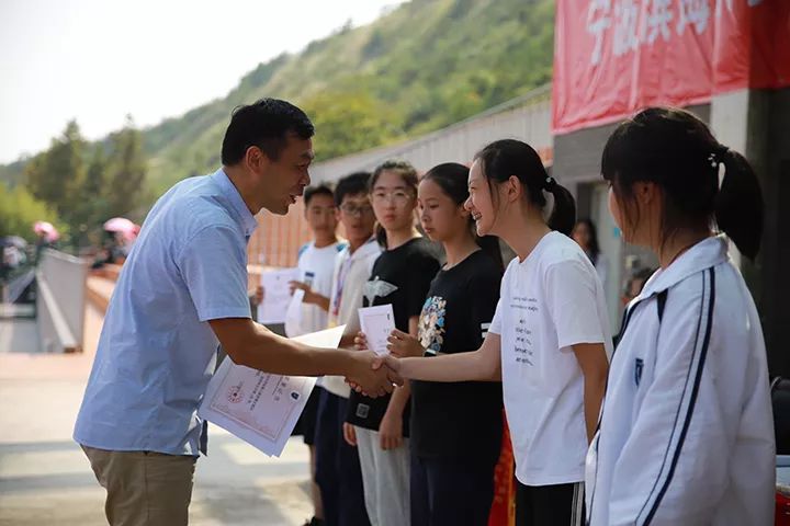 文字:王琛 张天图片:张天 陈彦铭 夏语寒 岑泽 各学部编辑:陈香丽审核