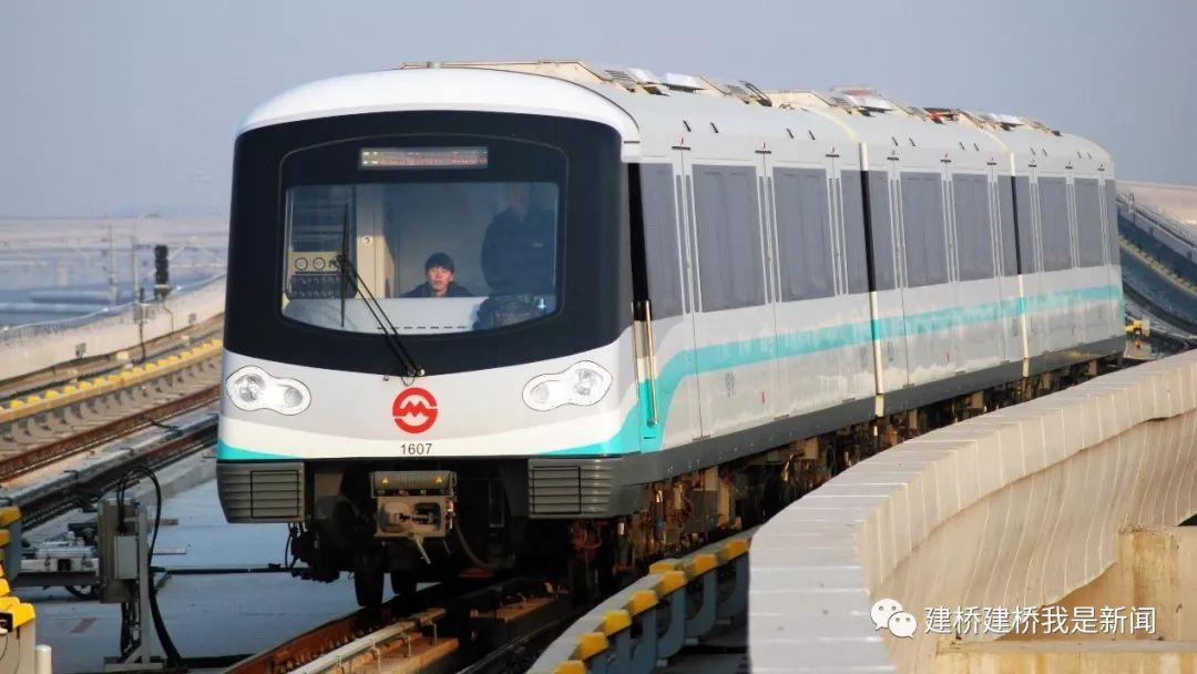 上海地铁16号线,何佳明摄 责编 施亚军 返回搜 责任