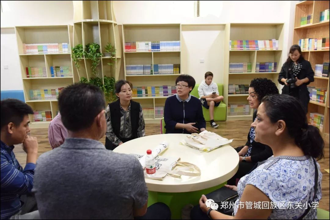 【东关小学"域外来访"】美国加州校长参观团走进管城区东关小学,感受