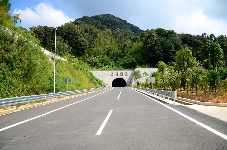 好消息厦蓉高速改扩建工程漳州段正式通车