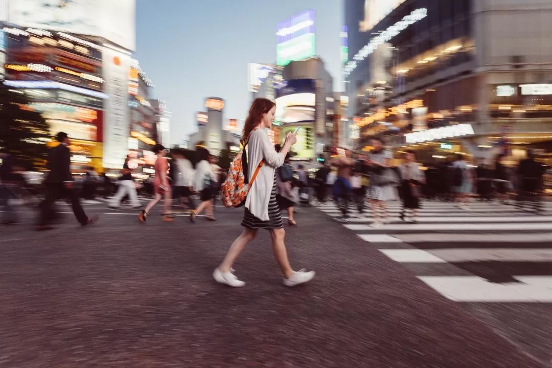 怎么样,看了这么多的方法,你学会从人群中脱颖而出了吗?