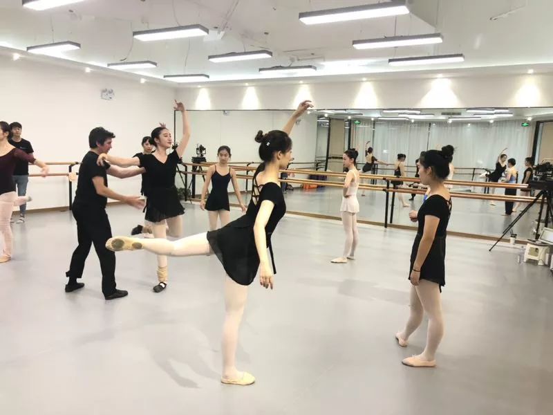 世界芭蕾日|2018 world ballet day,直播进行时!