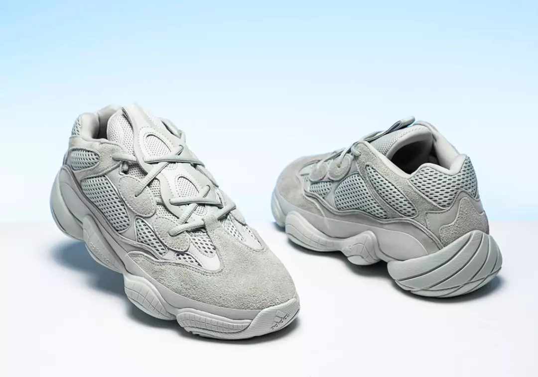 清爽的大地配色!看看 yeezy 500 "salt"