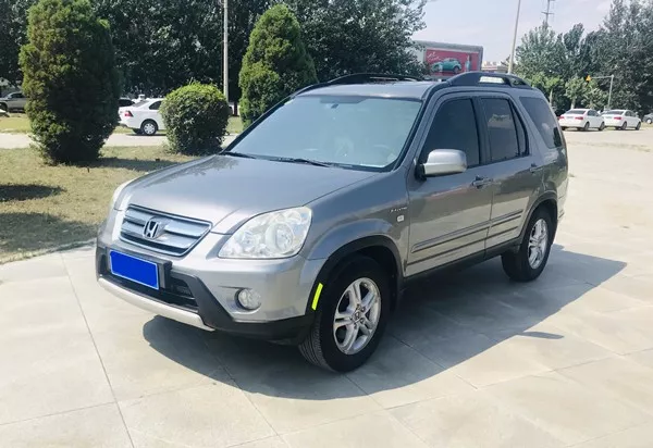 详拍2006年末出生的第二代本田crv 2.4