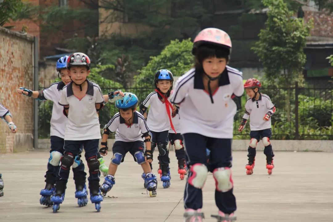 孩子学习轮滑,家长要处理好这三个问题