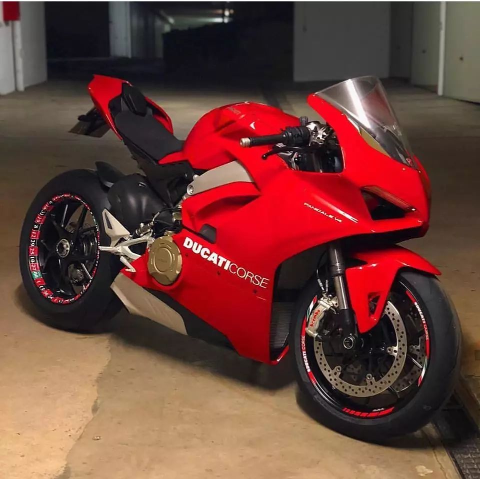 欣赏| ducati panigale v4