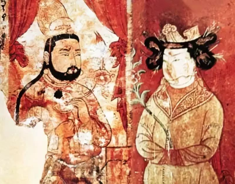 605年,回鹘联合仆骨等部族起来反抗,终于摆脱突厥统治,逐渐强大起来.