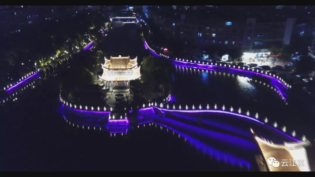 秋风习习的夜晚,航拍瑞安塘河,简直美如画!