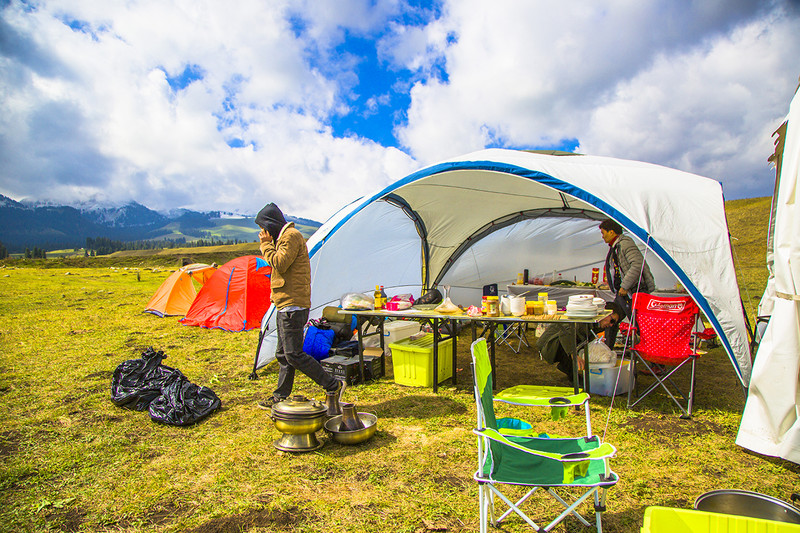 新疆那拉提房車自駕深度三日遊，雪山皚皚中看空中草原 旅行 第12張