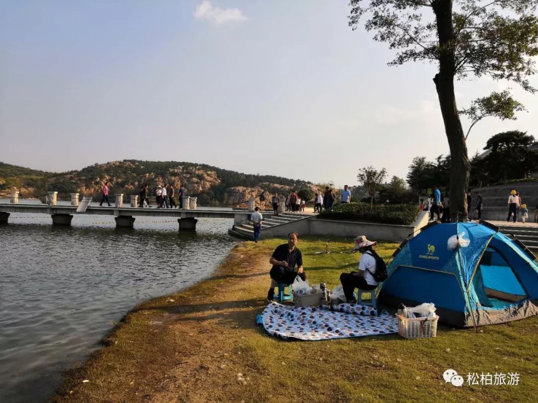 松月湖旅游度假区以其独特的自然山水风景,完善的配套设施,多元化的