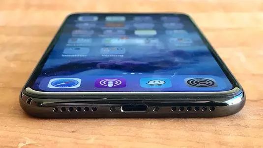 【尴尬】iphone xs再曝大bug!这回是扬声器